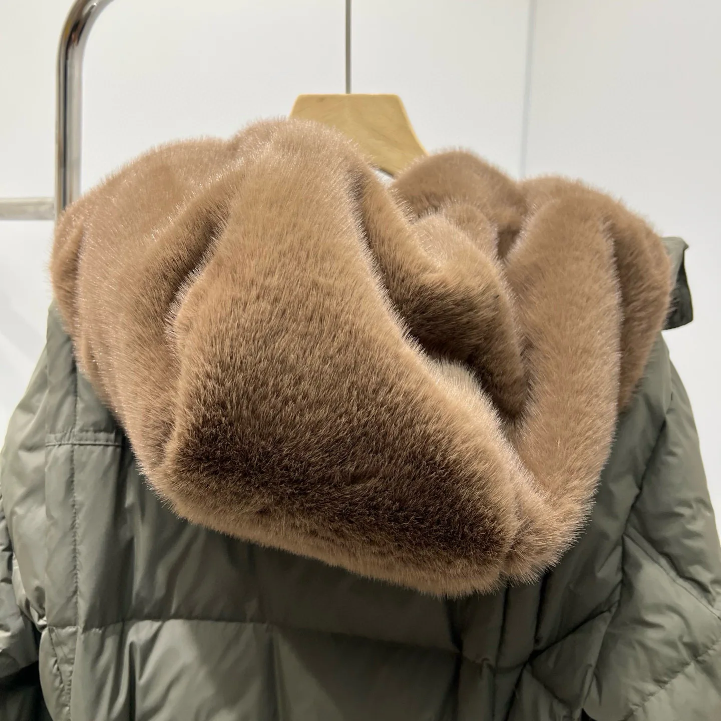 Куртки И Пуховики Женские Moncler 18952075