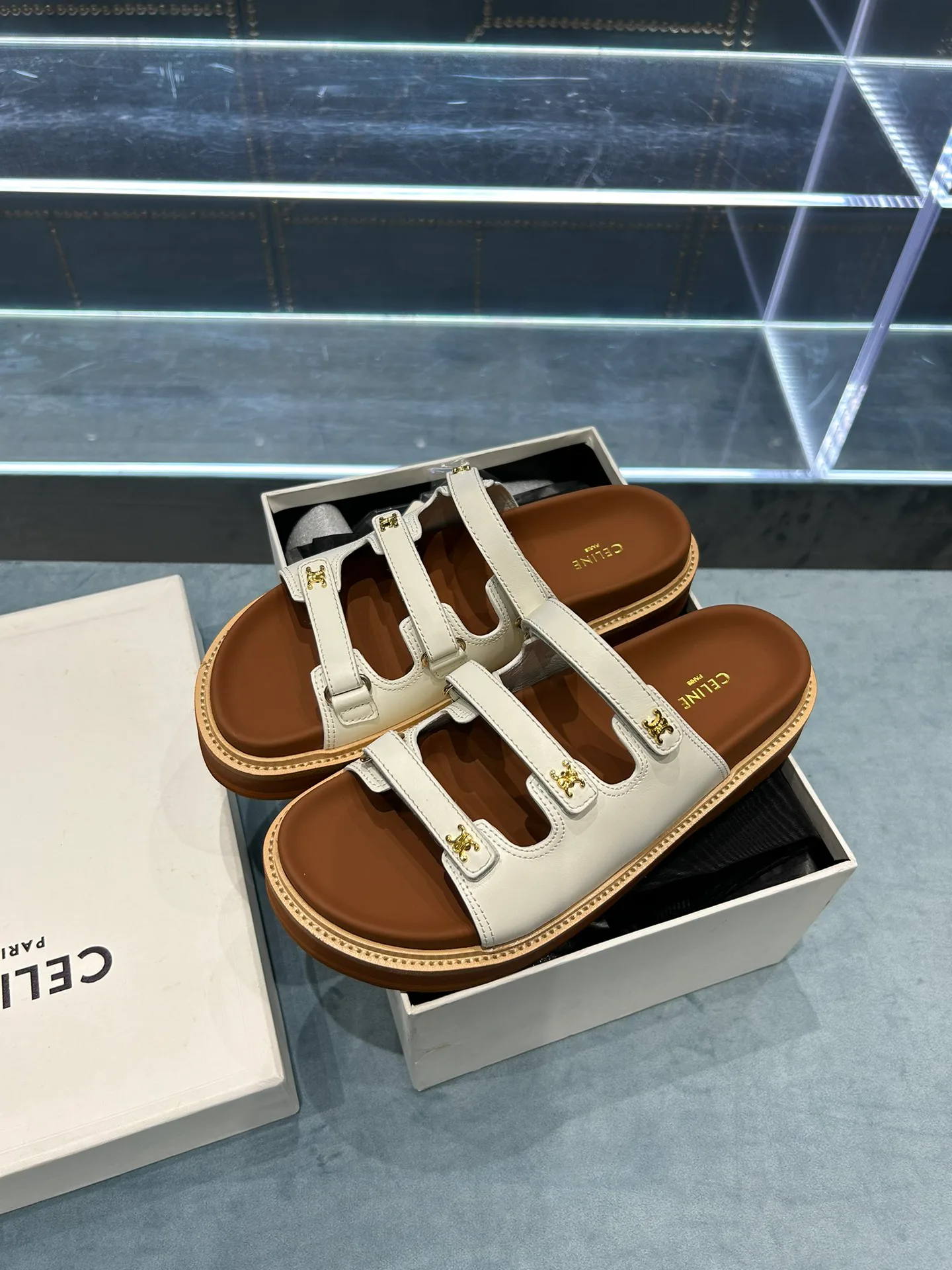 Шлепанцы Женские Celine 18962