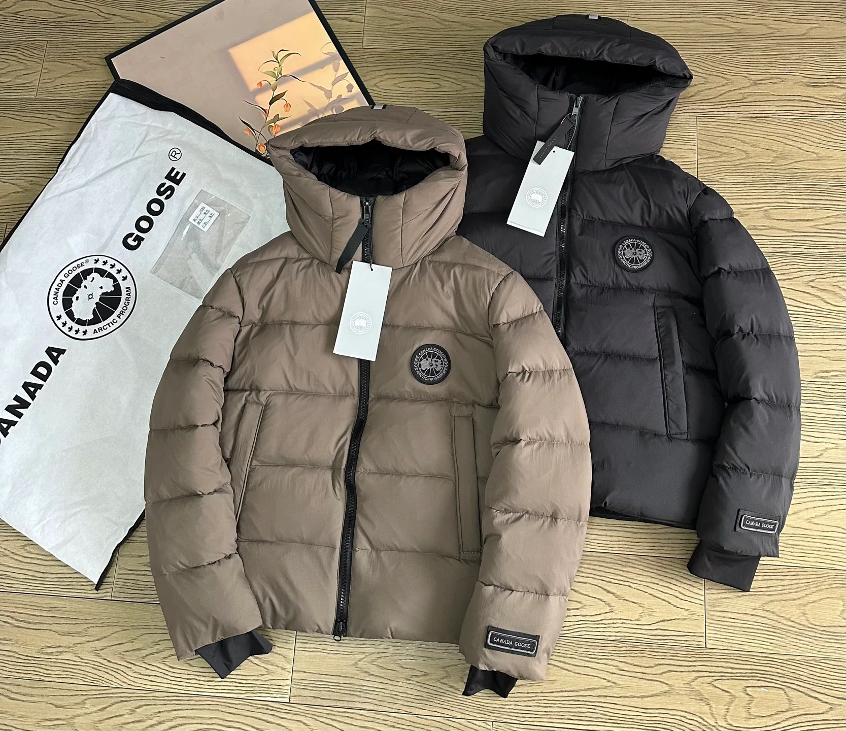 Куртки И Пуховики Женские Canada Goose 816484