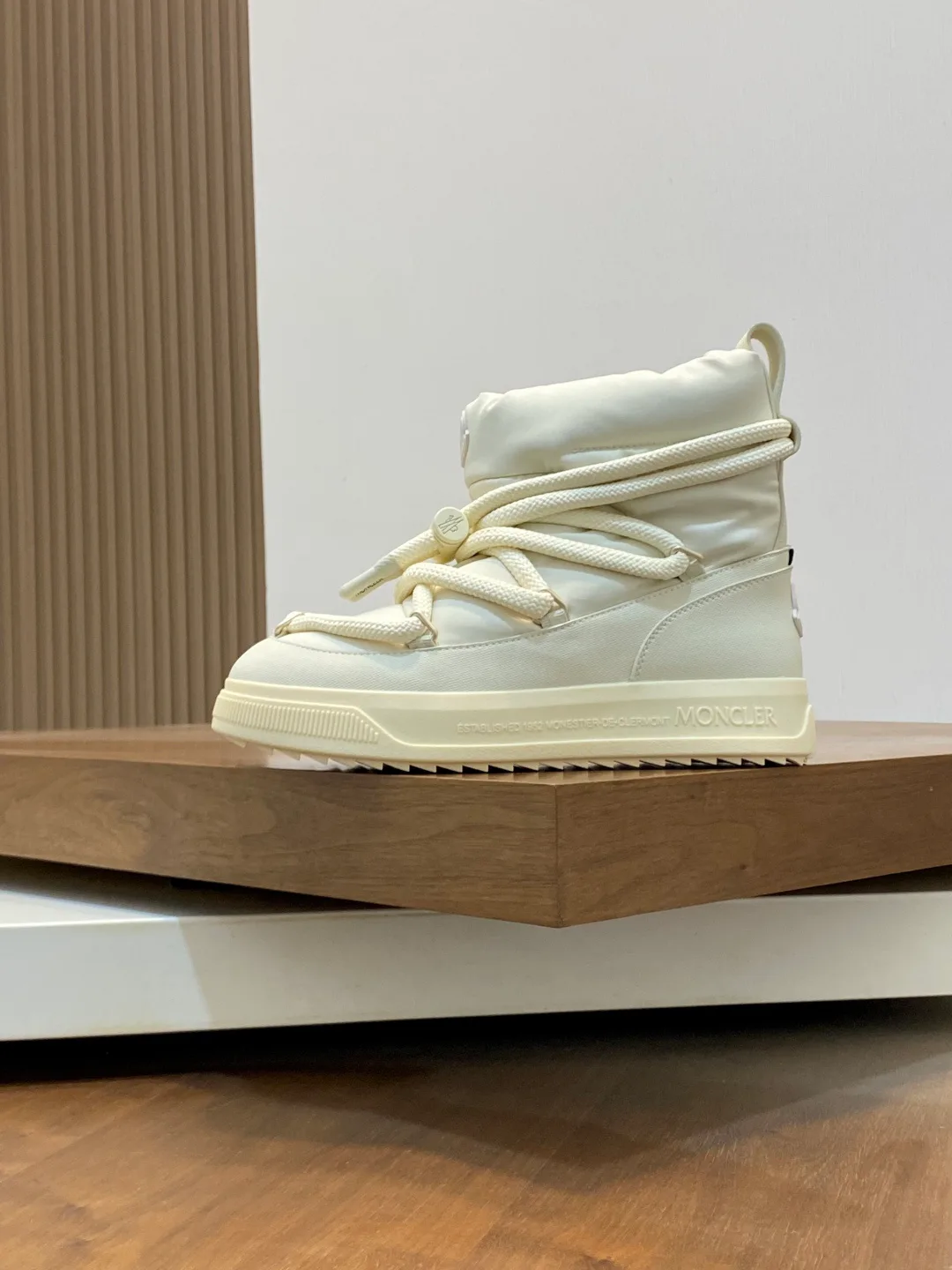 Ботинки Мужские Moncler 2194120