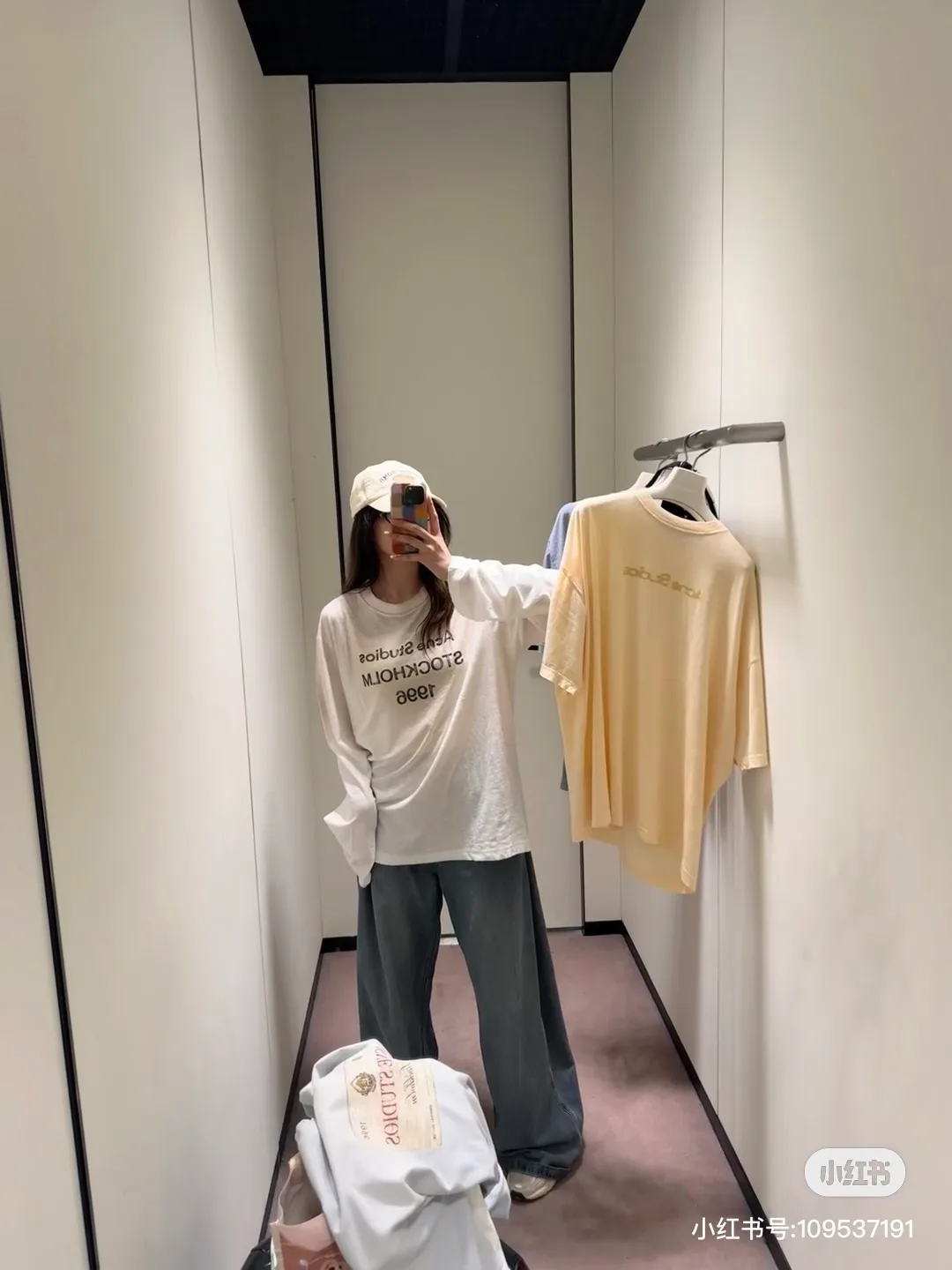 Футболки Женские Acne Studios 17540800