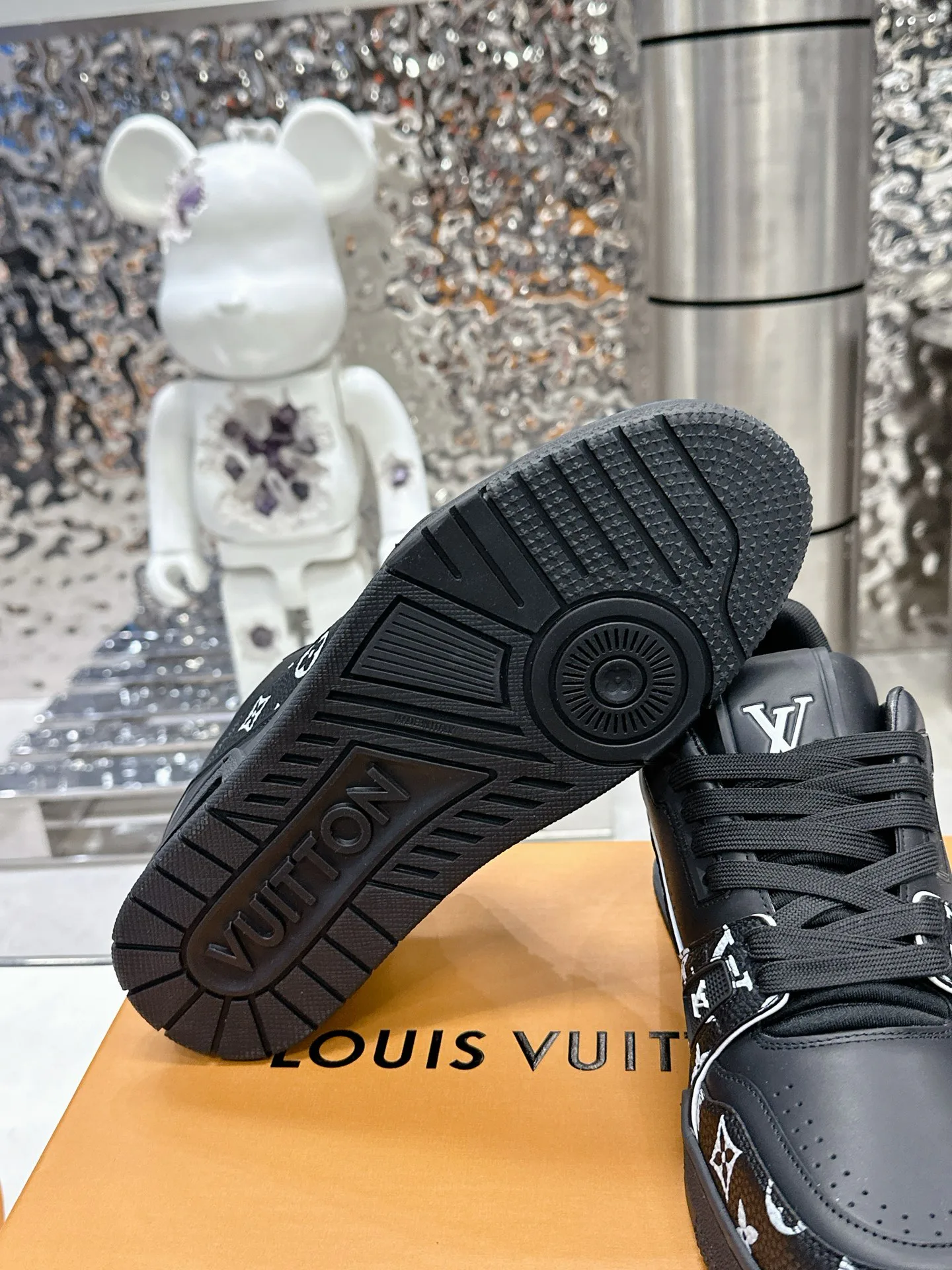 Кроссовки Женские Louis Vuitton 10060932