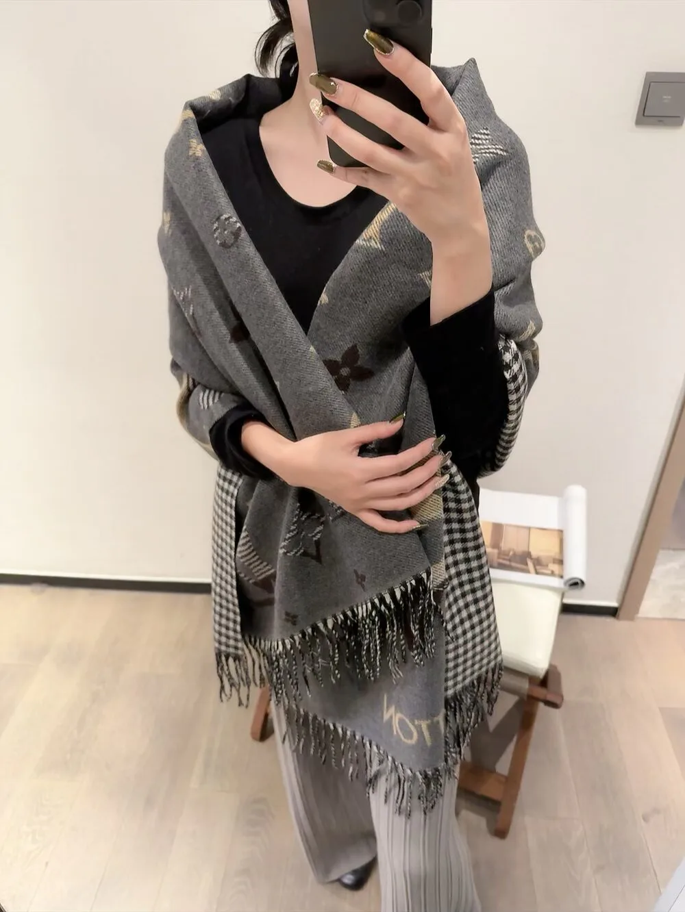 Шарфы Louis Vuitton 101159