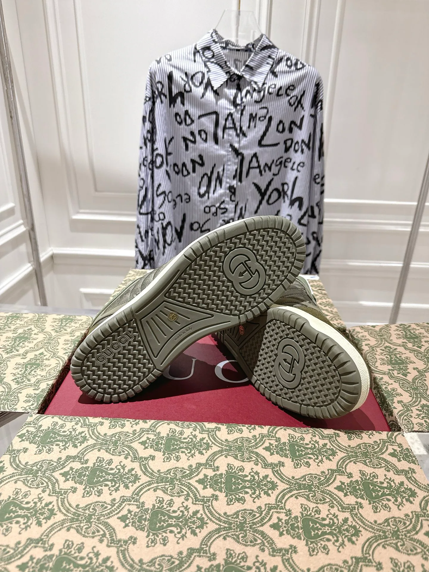 Кроссовки Женские Gucci 354832