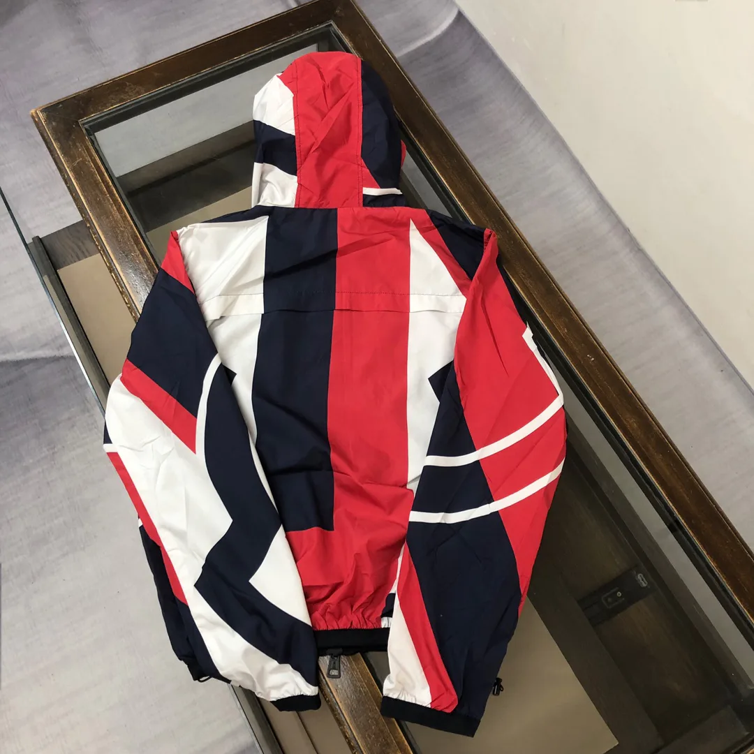 Куртки И Пуховики Мужские Moncler 13230264