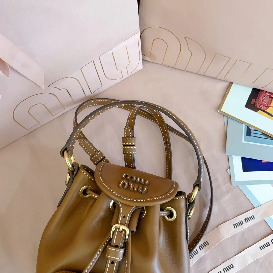 Рюкзаки Женские Miu Miu 163652