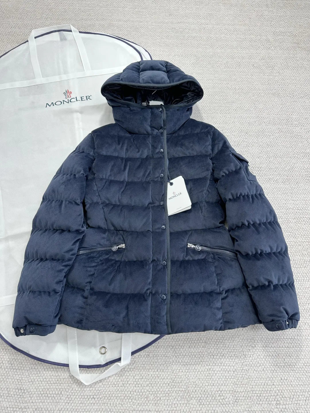 Куртки И Пуховики Женские Moncler 18794624