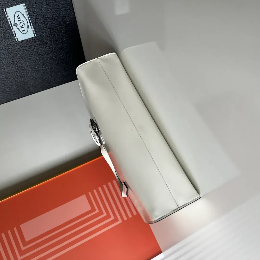 Классические Сумки Женские Prada 6952