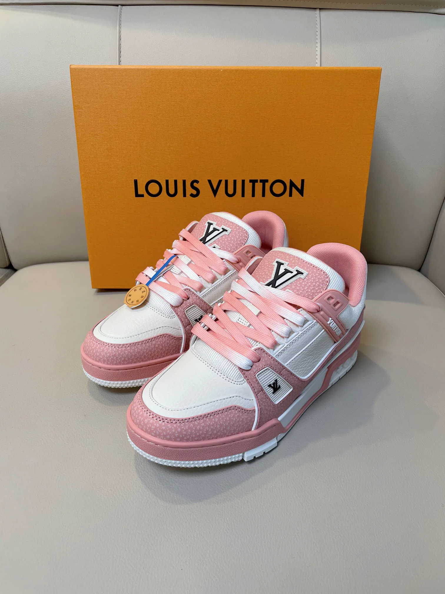 Кроссовки Женские Louis Vuitton 18324