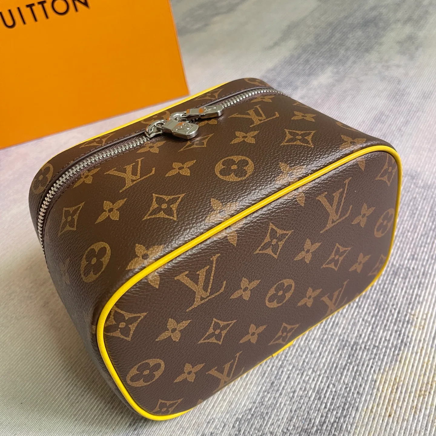 Классические Сумки Женские Louis Vuitton 1850371