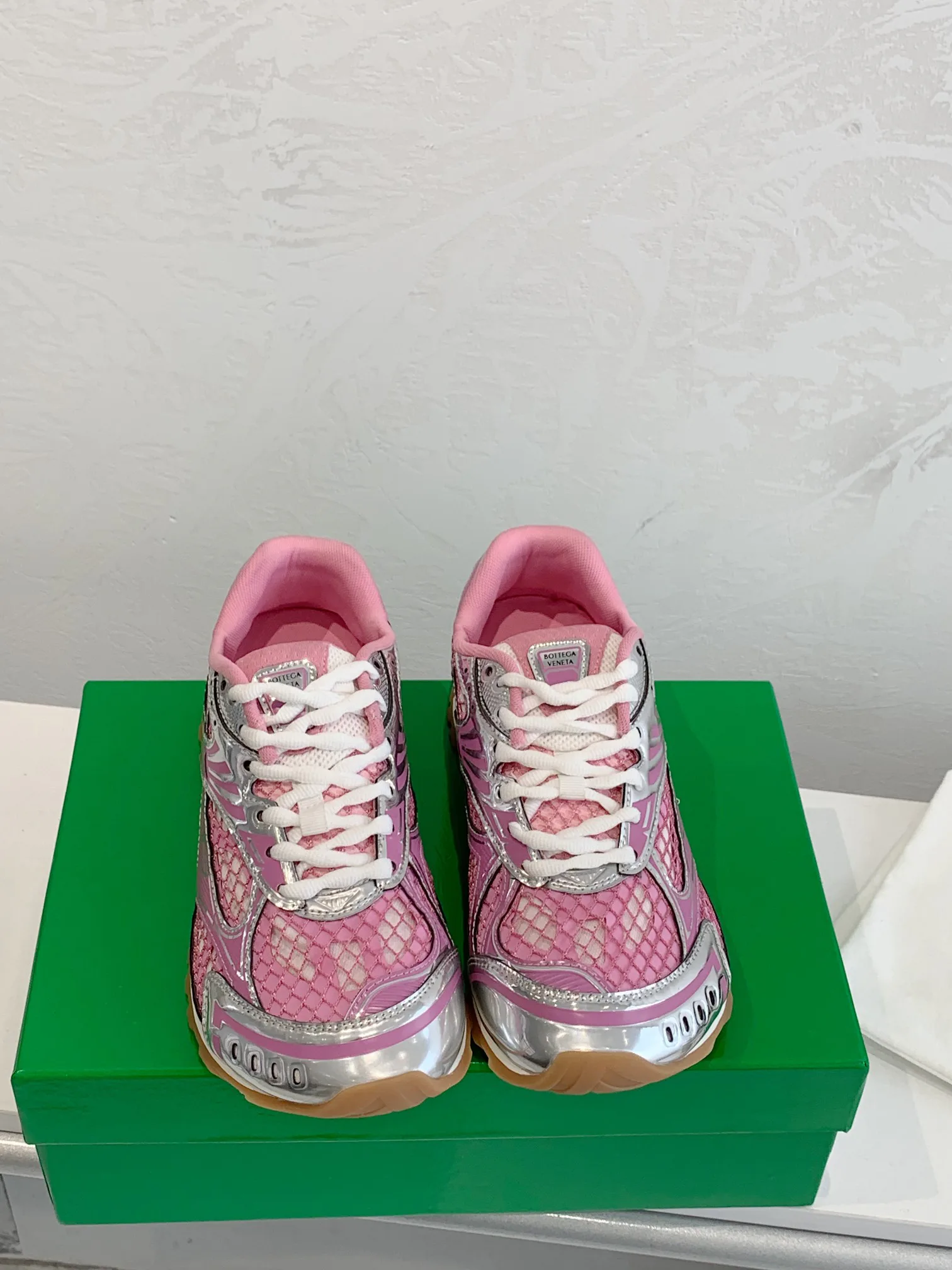 Кроссовки Женские Bottega Veneta 11677116