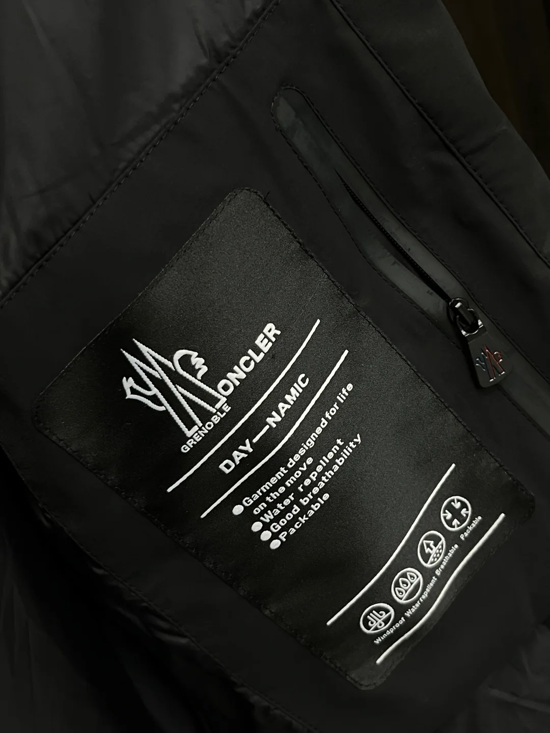 Куртки И Пуховики Мужские Moncler 5058189