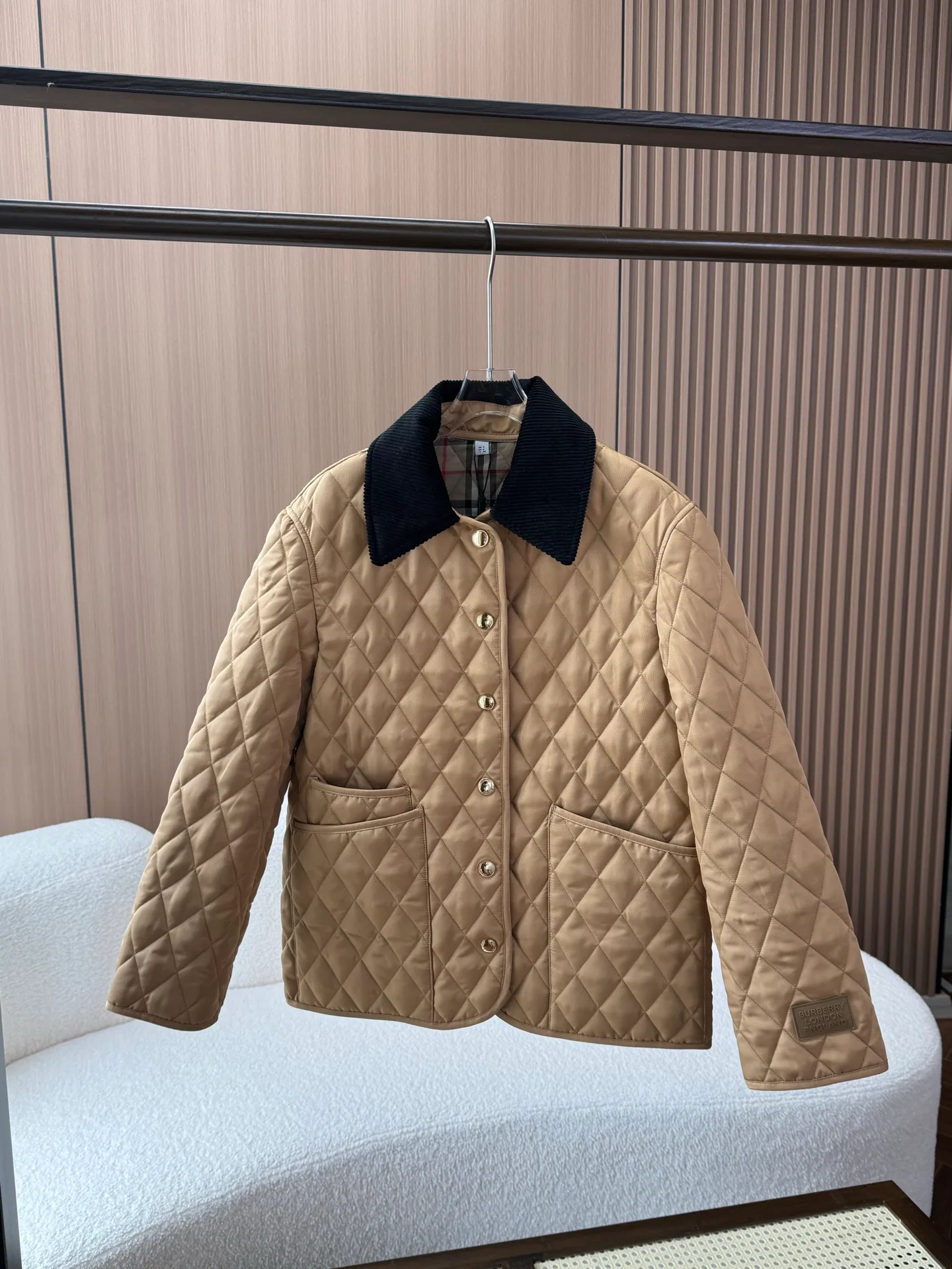 Куртки И Пуховики Женские Burberry 1632075