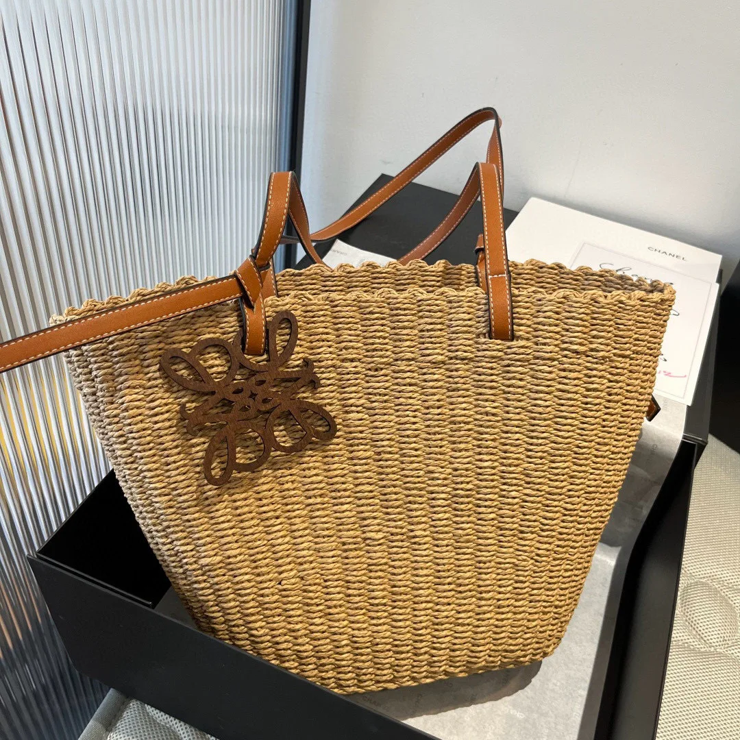 Классические Сумки Женские Loewe 11633339