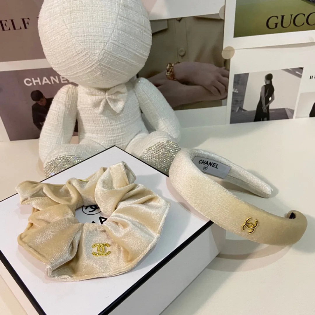 Головные Уборы Chanel 11469196