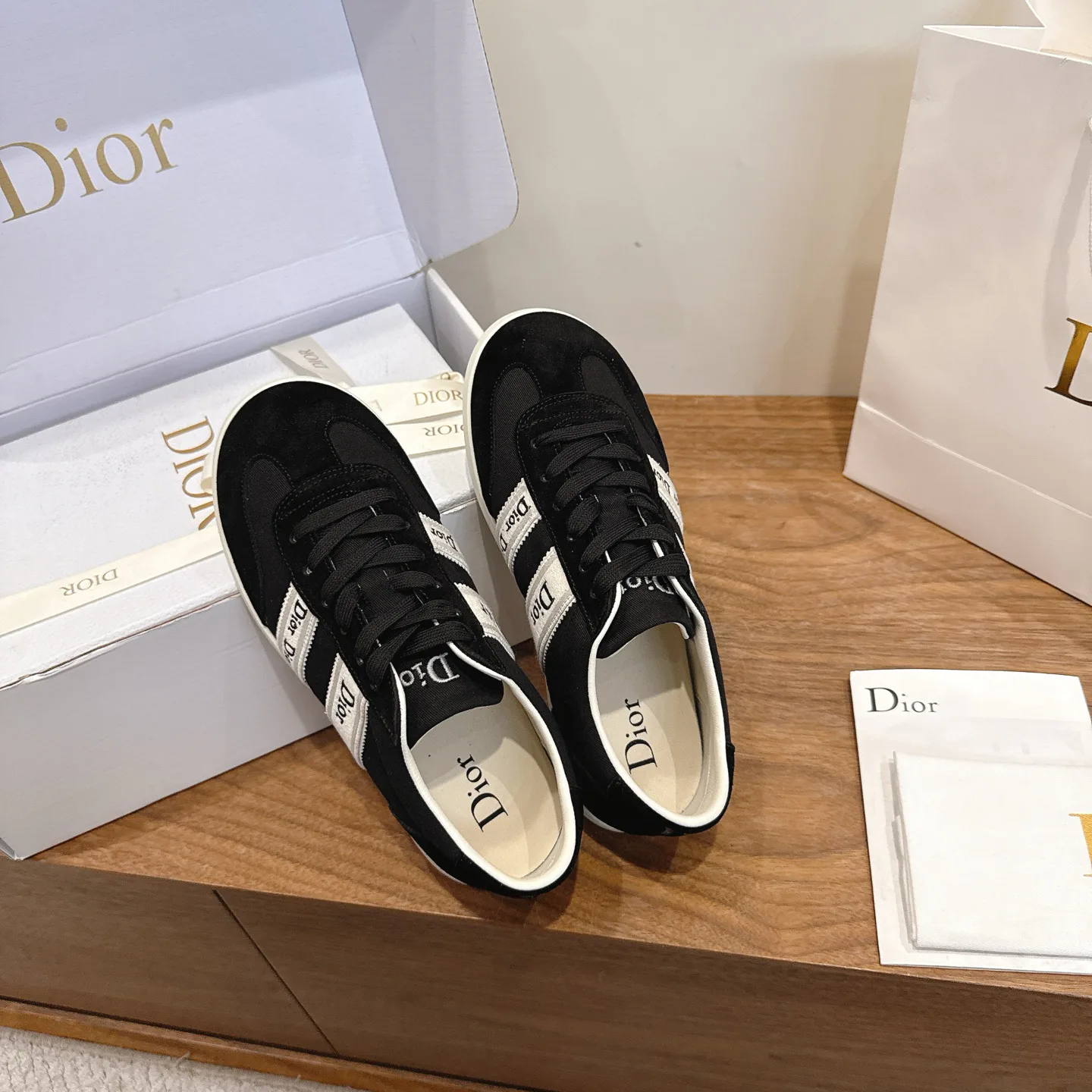 Кроссовки Женские Christian Dior 17467319