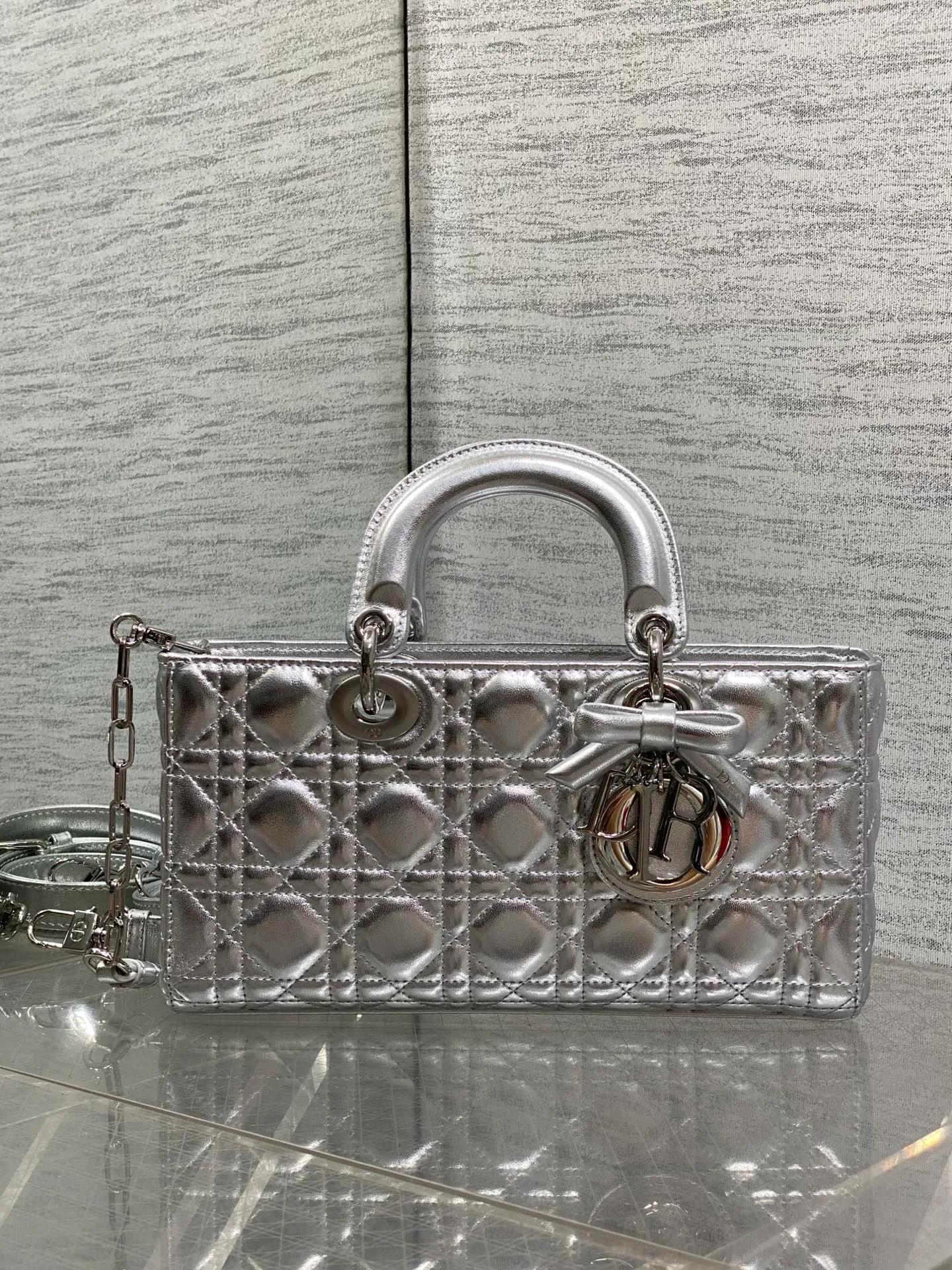 Классические Сумки Женские Christian Dior 17601495