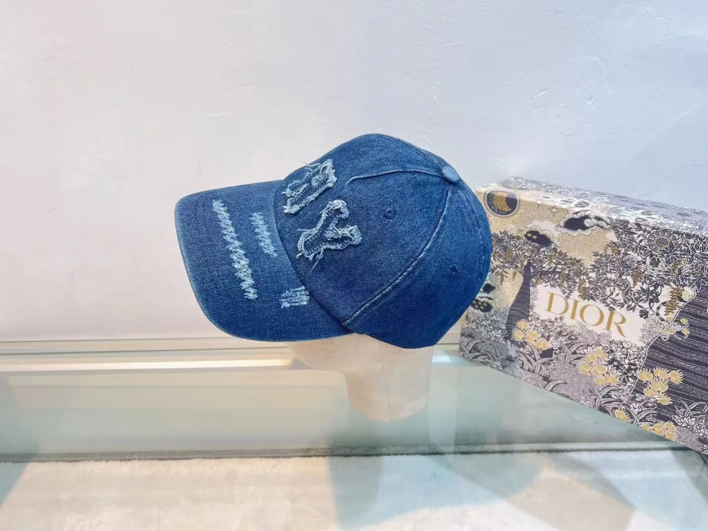 Головные Уборы Christian Dior 9890