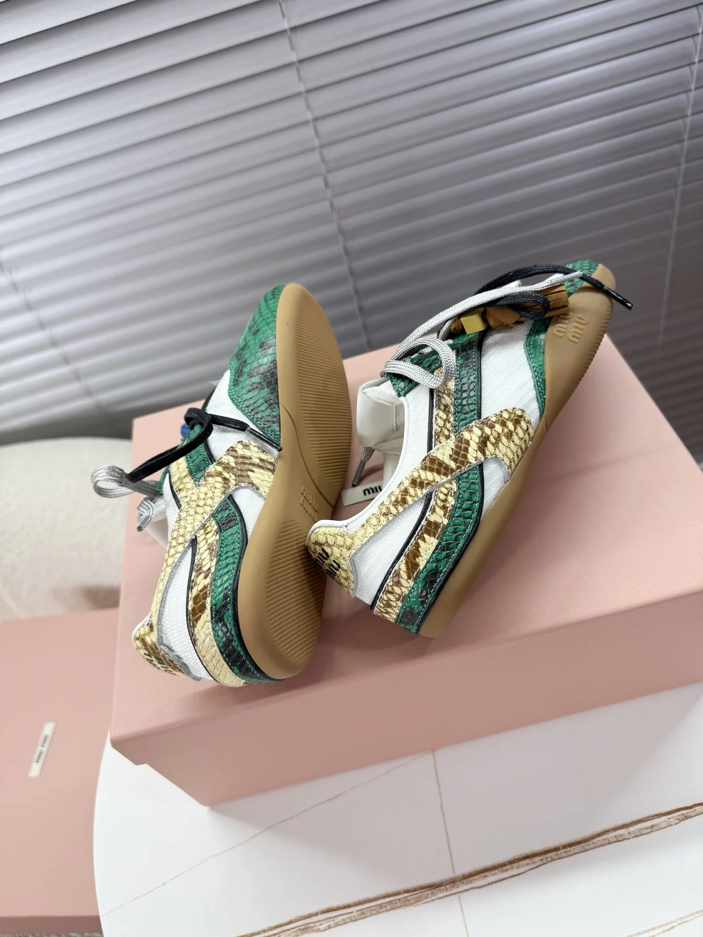 Кроссовки Женские Miu Miu 3742517