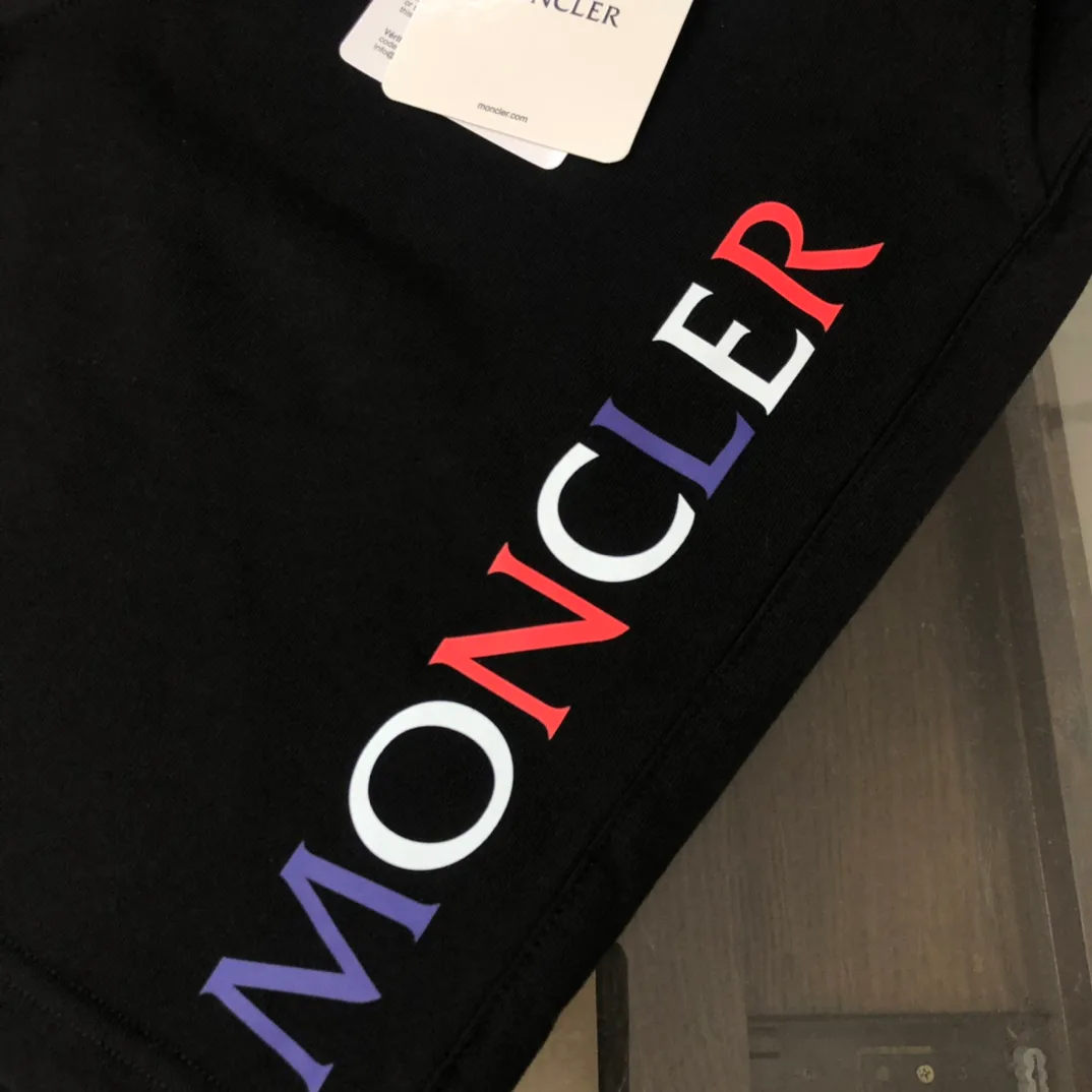 Шорты Женские Moncler 11615941
