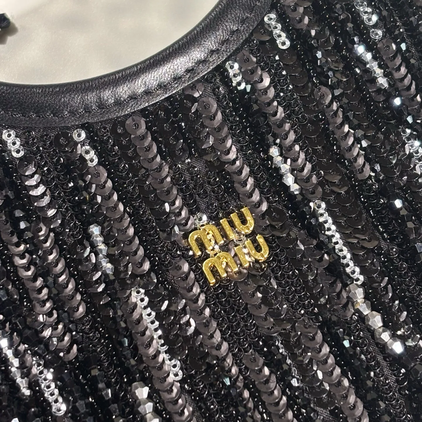 Классические Сумки Женские Miu Miu 10105143