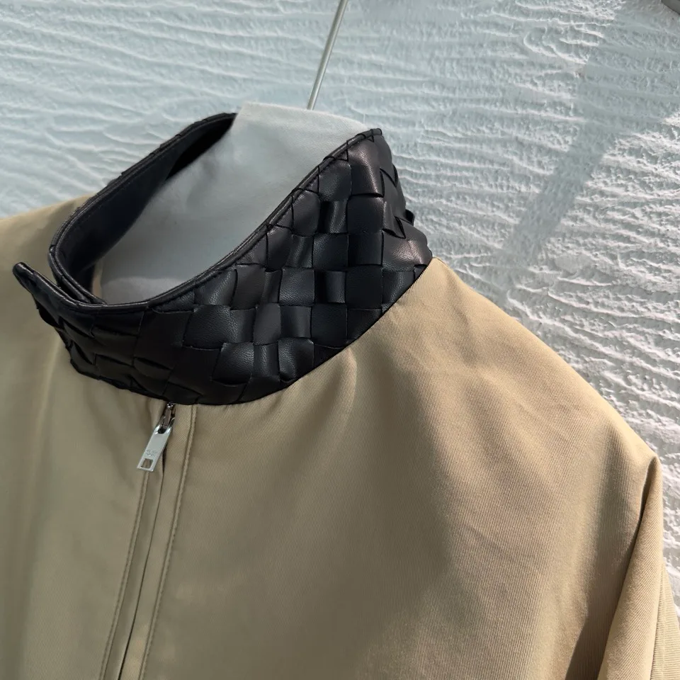 Куртки И Пуховики Женские Bottega Veneta 18172698