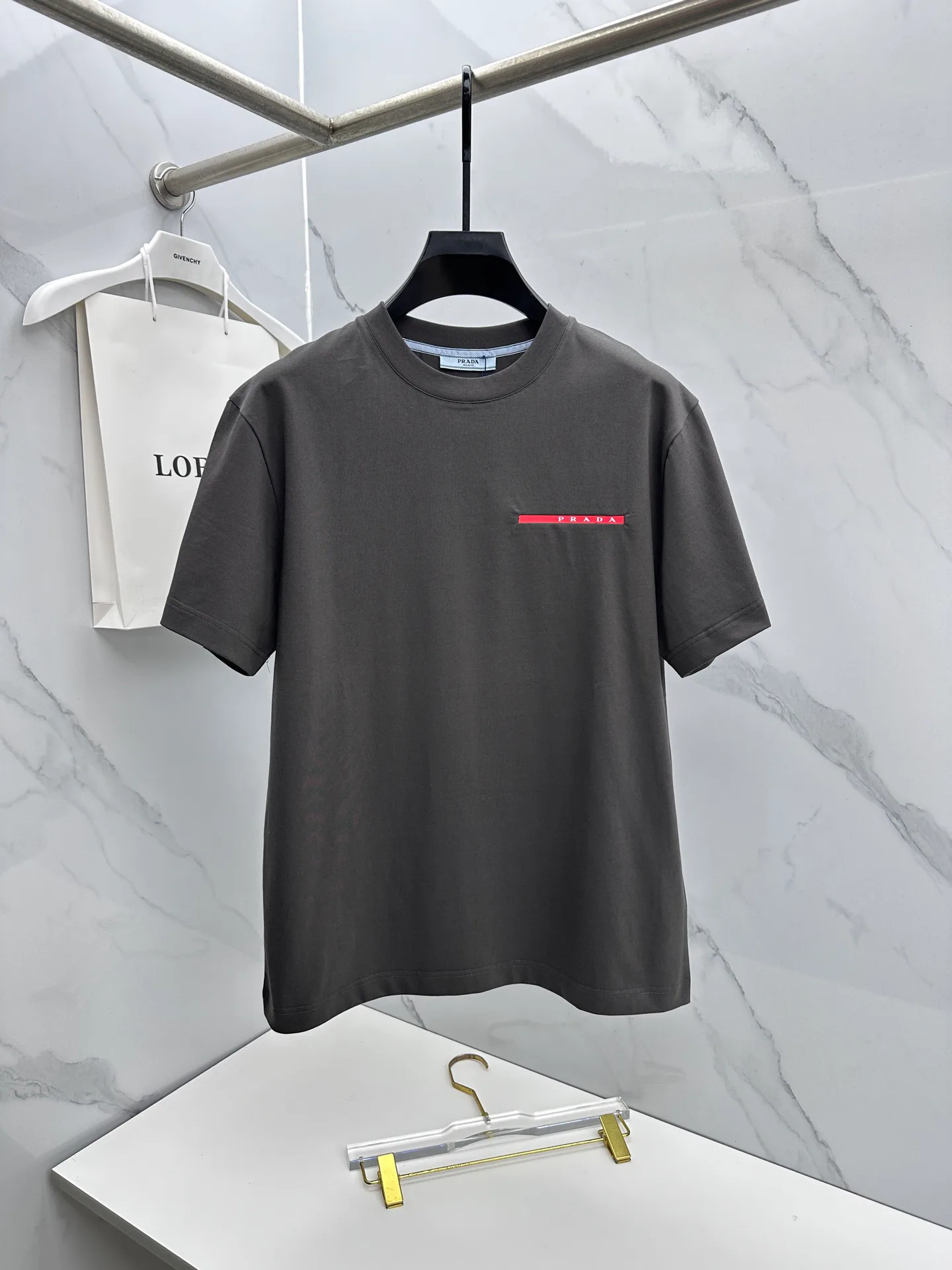 Футболки Женские Prada 1635382