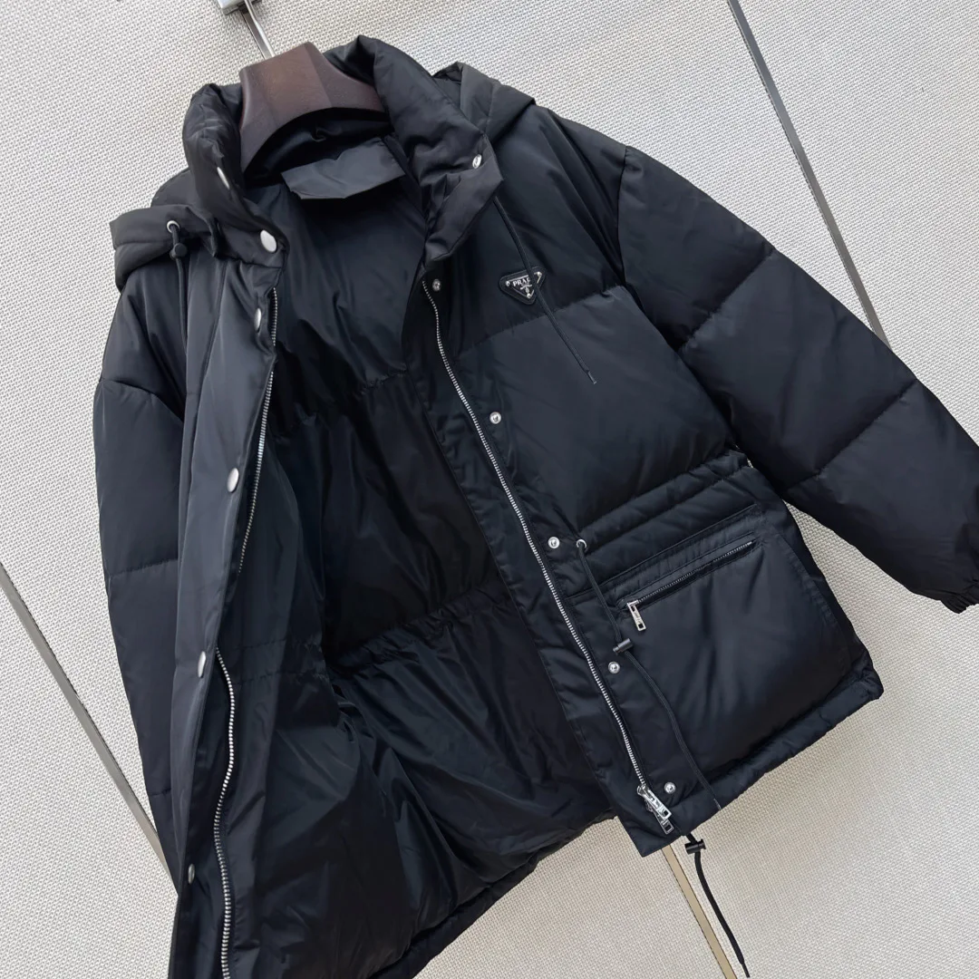 Куртки И Пуховики Женские Prada 18093803