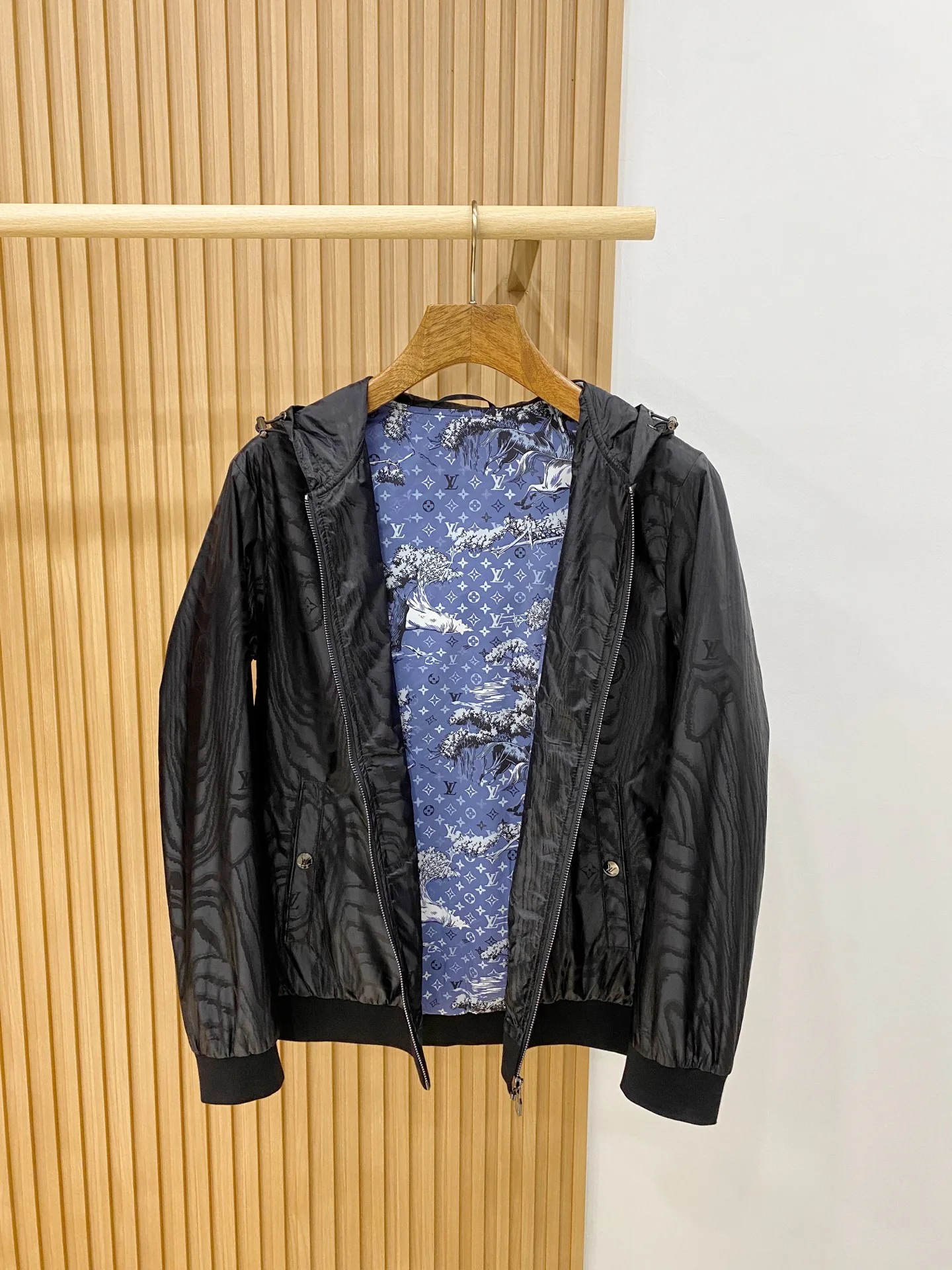 Куртки И Пуховики Мужские Louis Vuitton 18246889
