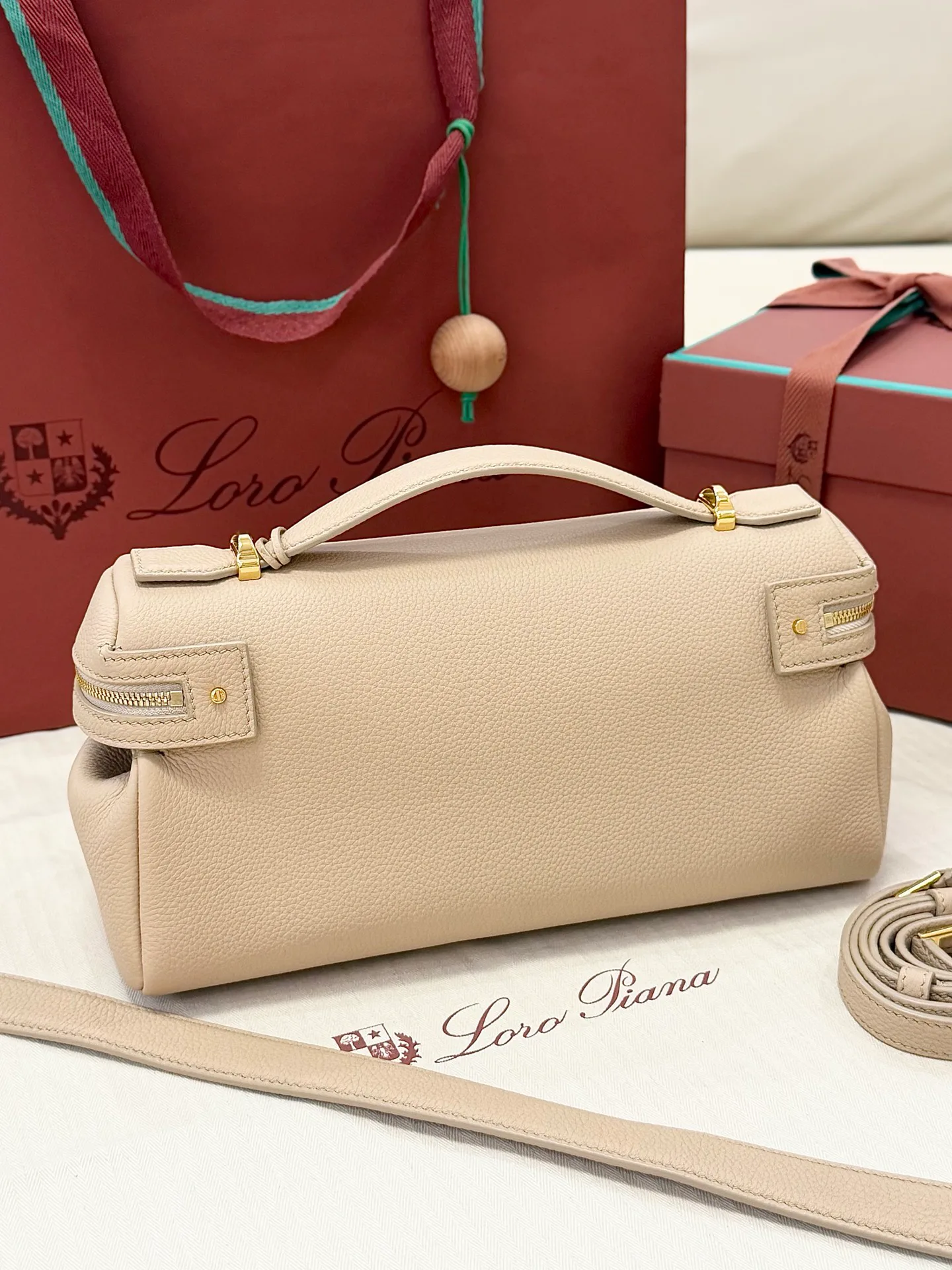 Классические Сумки Женские Loro Piana 17692348