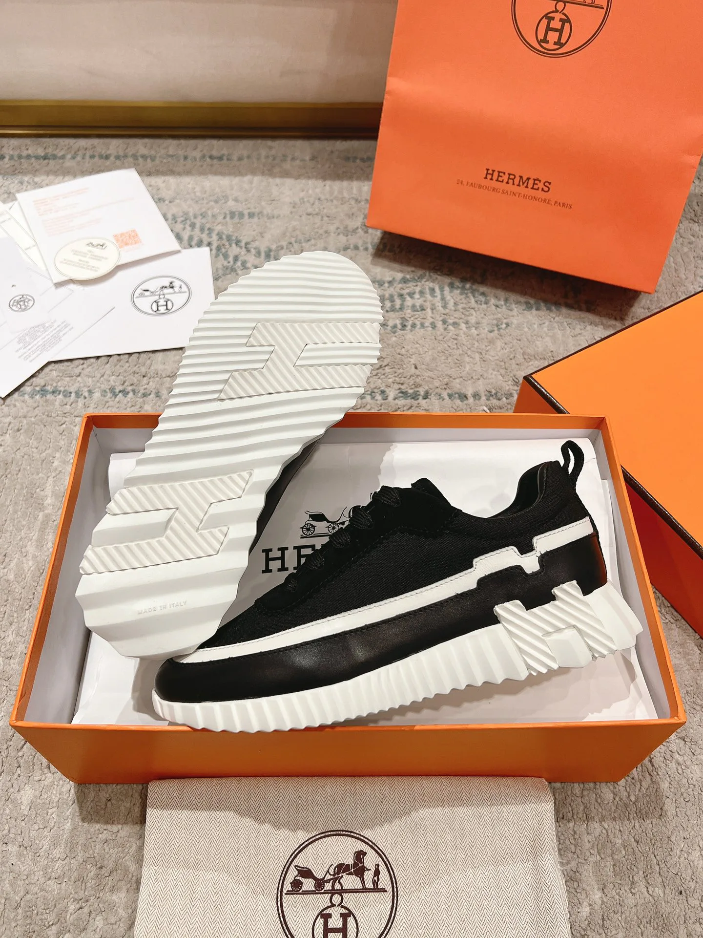 Кроссовки Женские Hermes 11738631