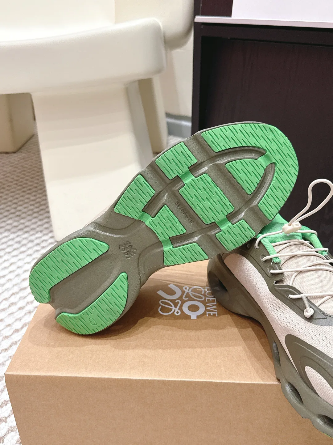 Кроссовки Женские Loewe 5722757