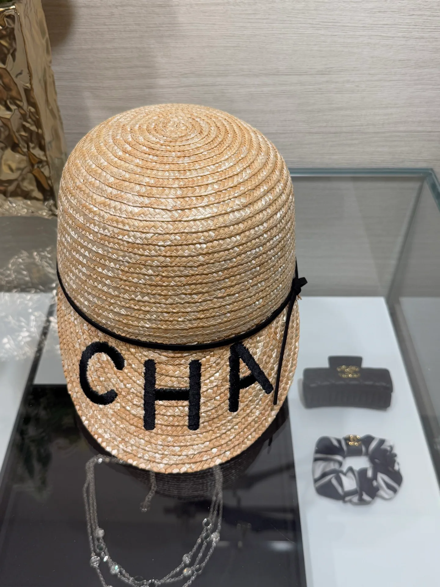 Головные Уборы Chanel 17770130