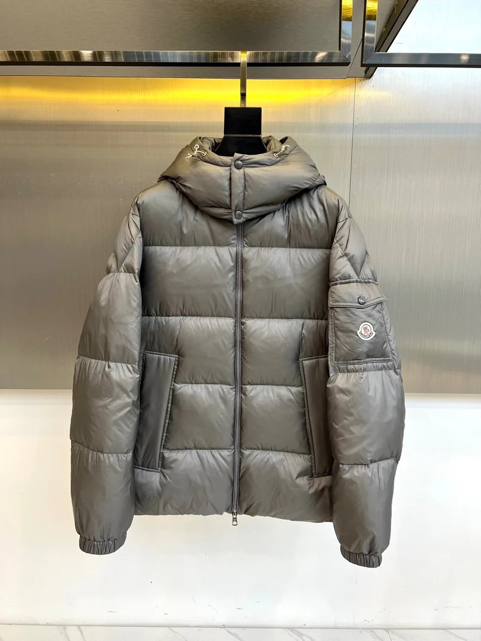 Куртки И Пуховики Мужские Moncler 1444580