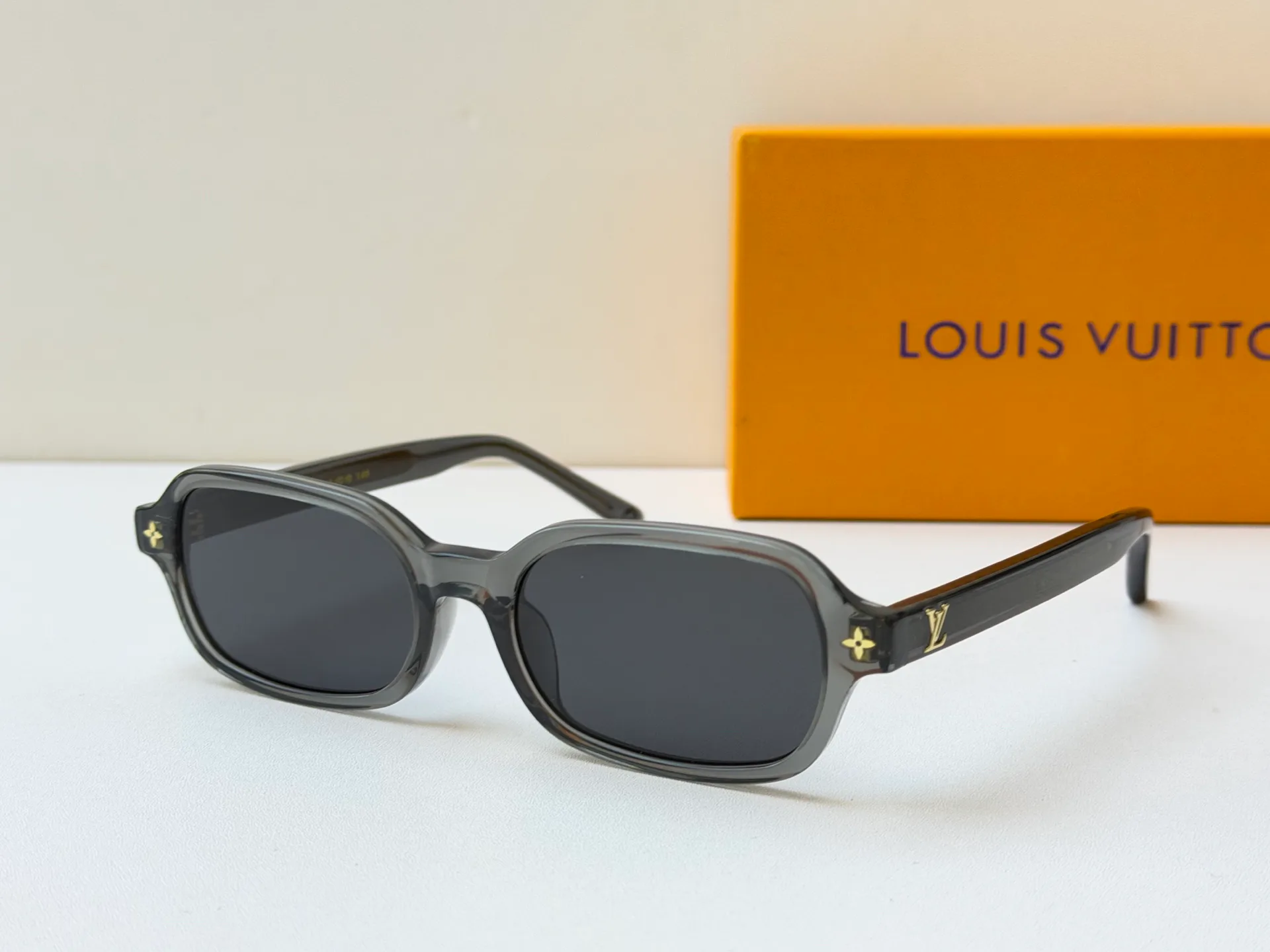 Очки Louis Vuitton 17188488
