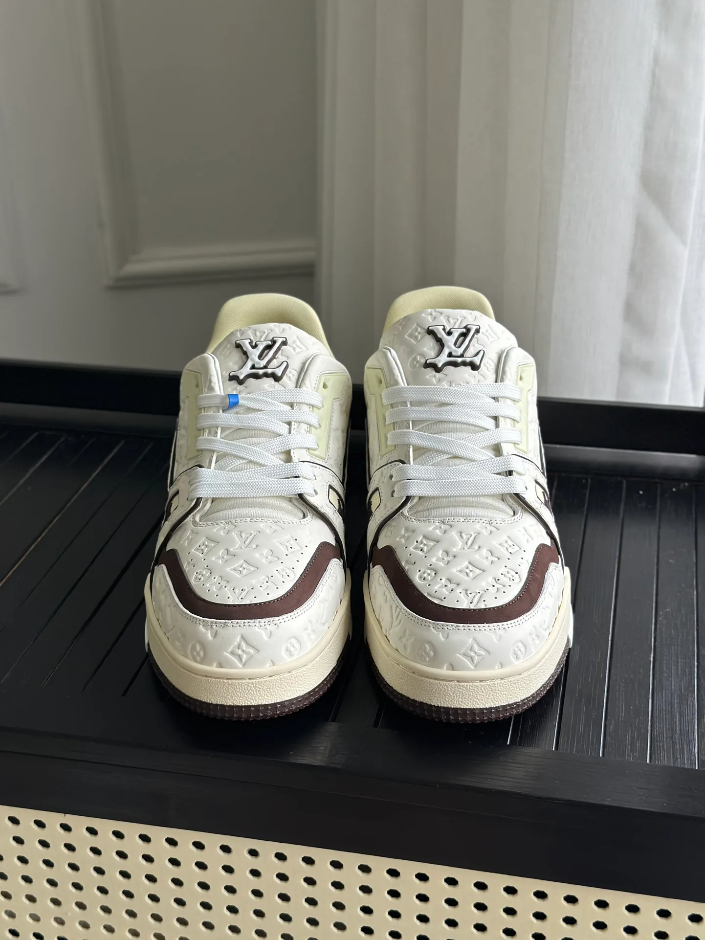 Кроссовки Женские Louis Vuitton 18014116
