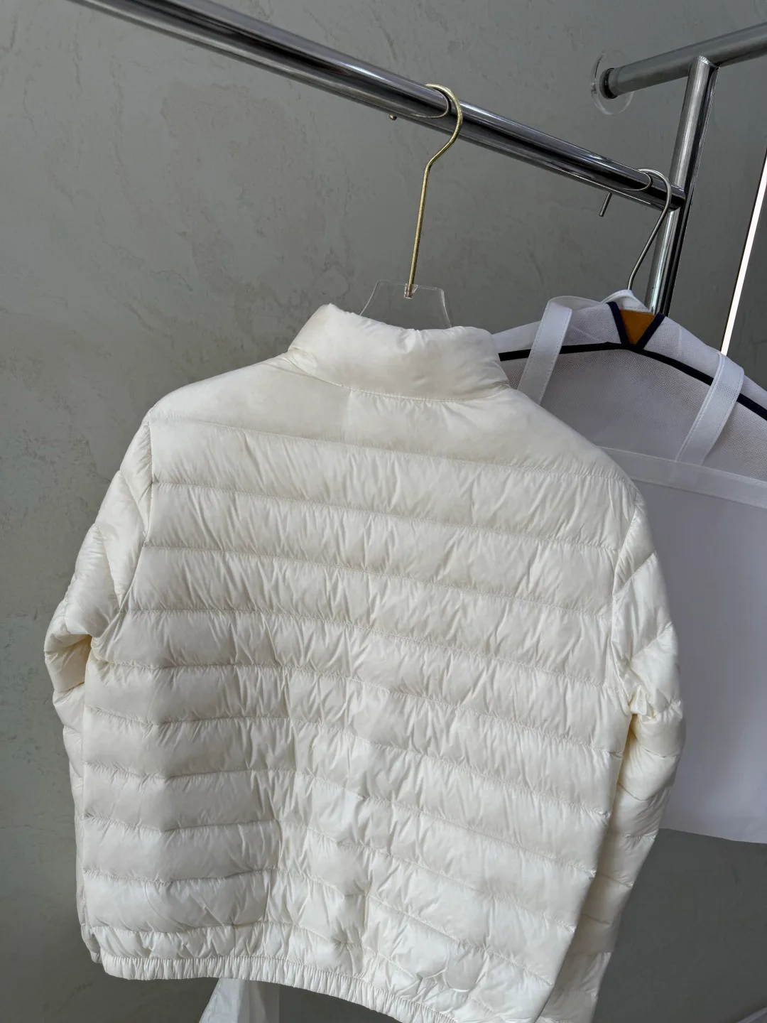 Куртки И Пуховики Женские Moncler 18043471