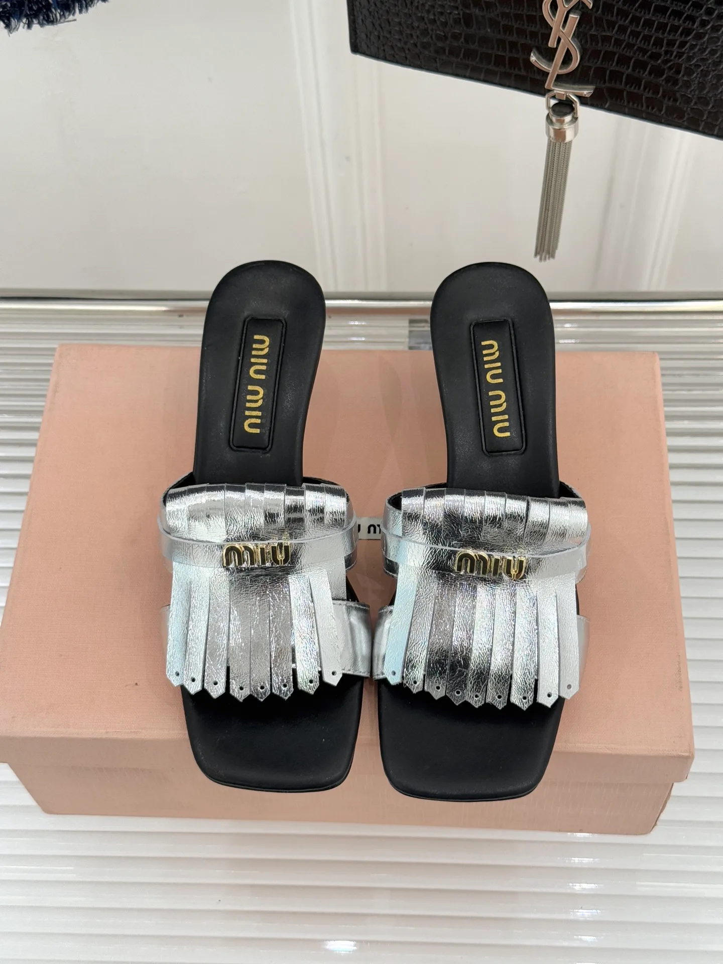 Босоножки Женские Miu Miu 11160219