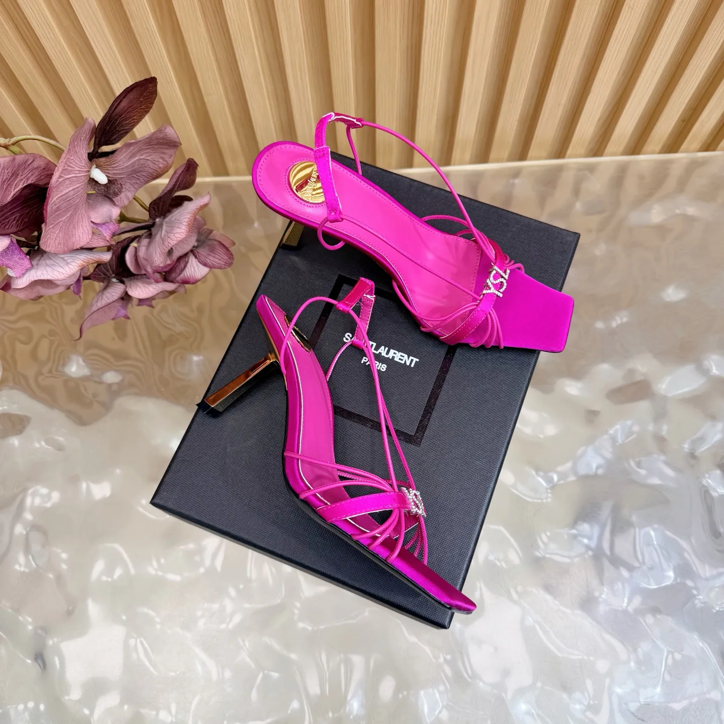 Босоножки Женские Saint Laurent 11109489