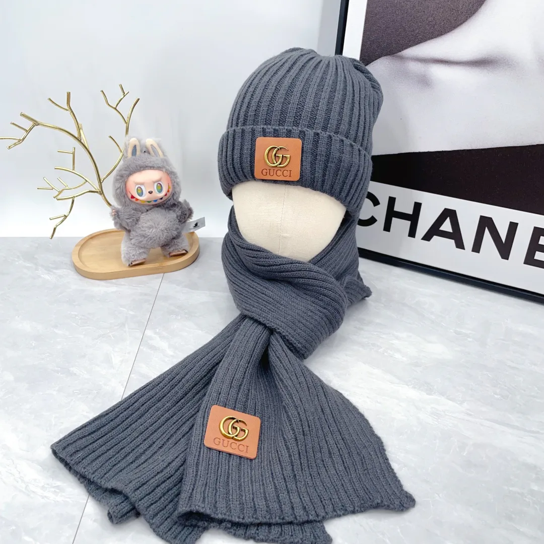 Шарфы Gucci 432996