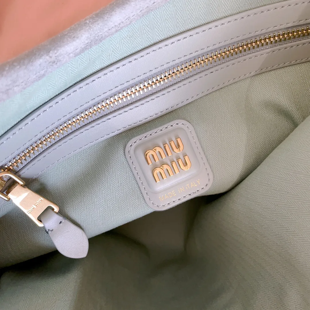 Классические Сумки Женские Miu Miu 3885395