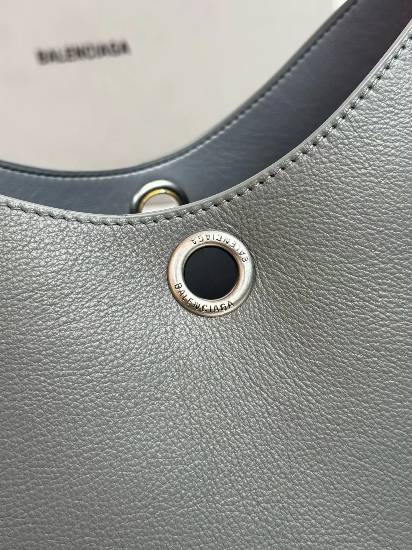 Классические Сумки Женские Balenciaga 12669013