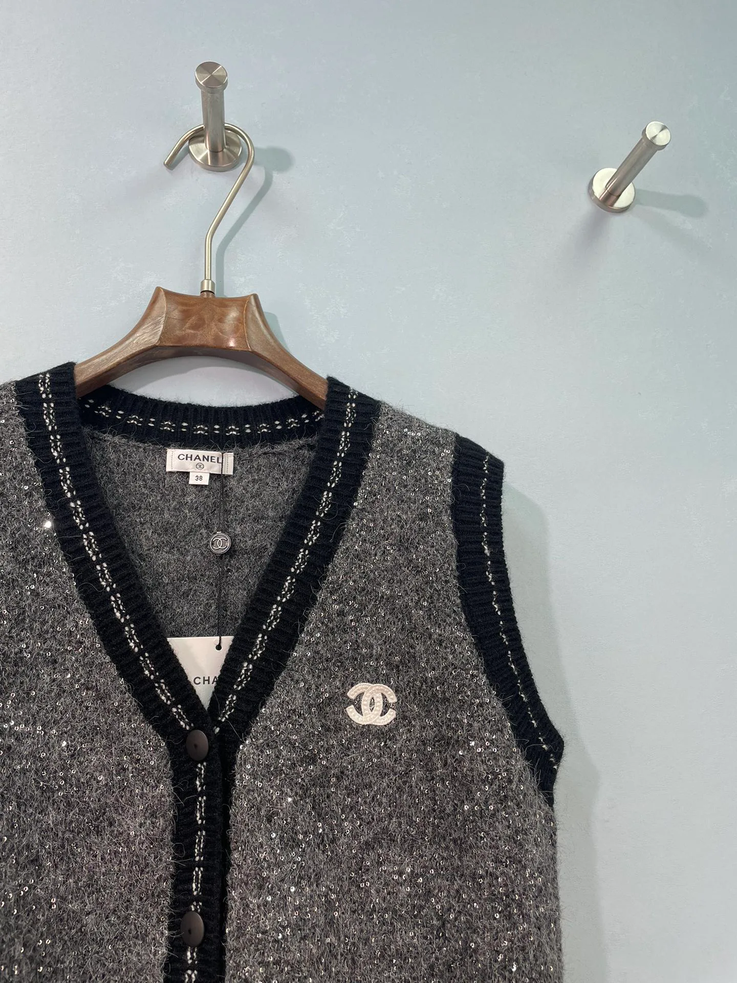 Жилеты Женские Chanel 18151989