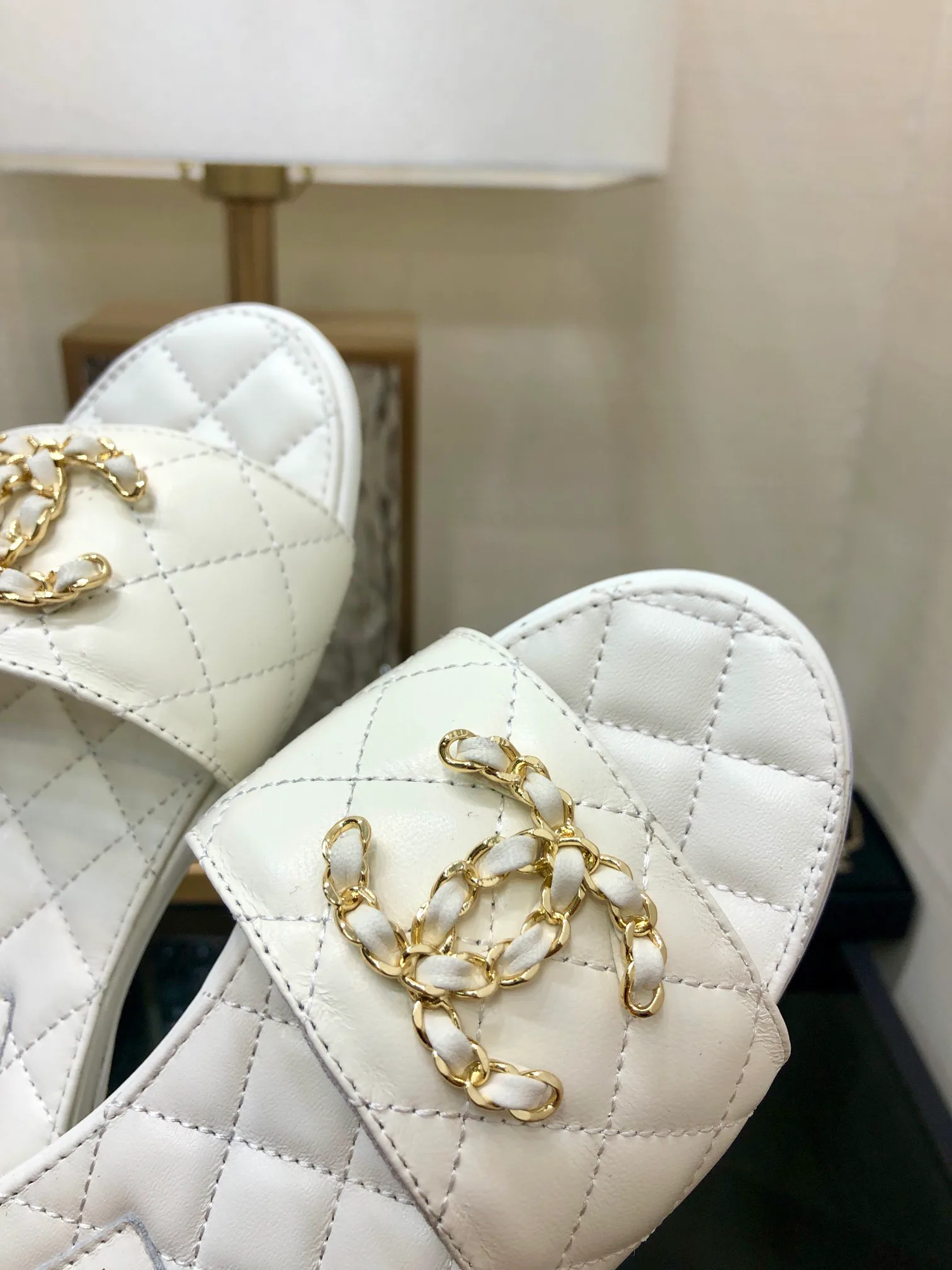 Босоножки Женские Chanel 16892107