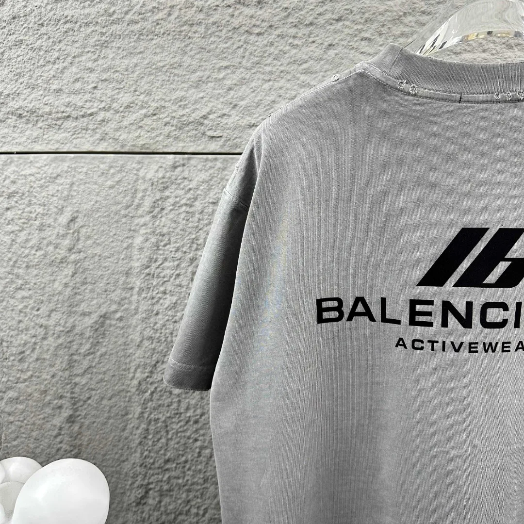 Футболки Женские Balenciaga 493315