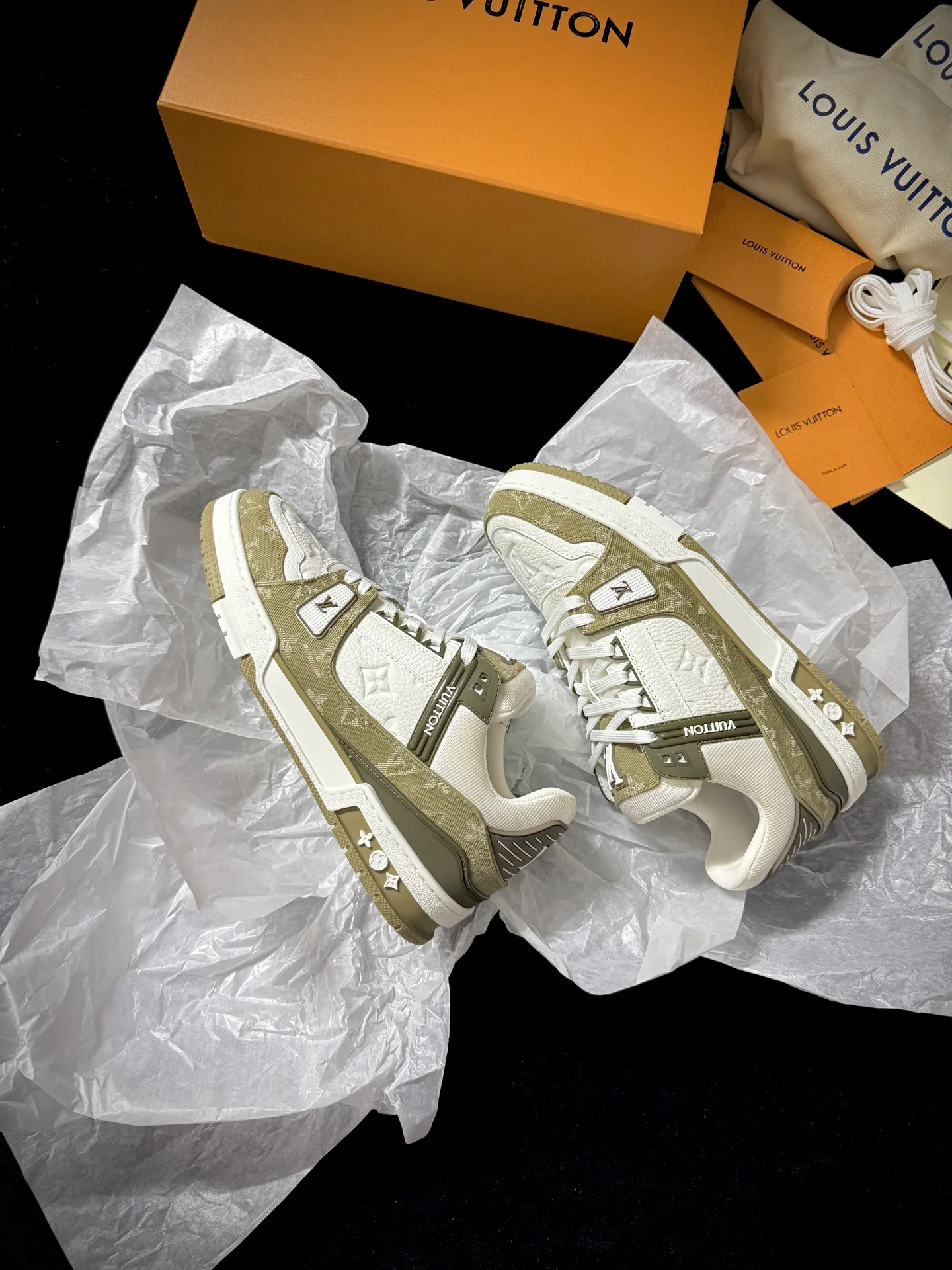 Кроссовки Женские Louis Vuitton 91228