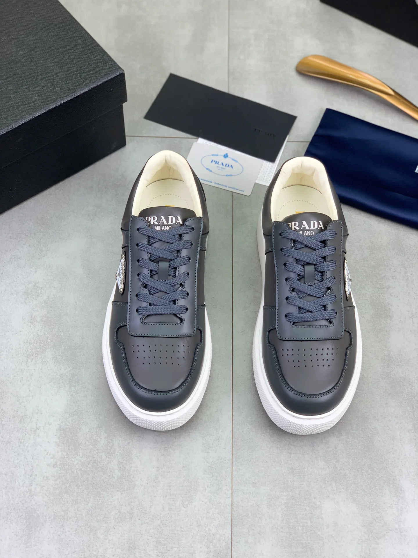 Кроссовки Мужские Prada 13428274