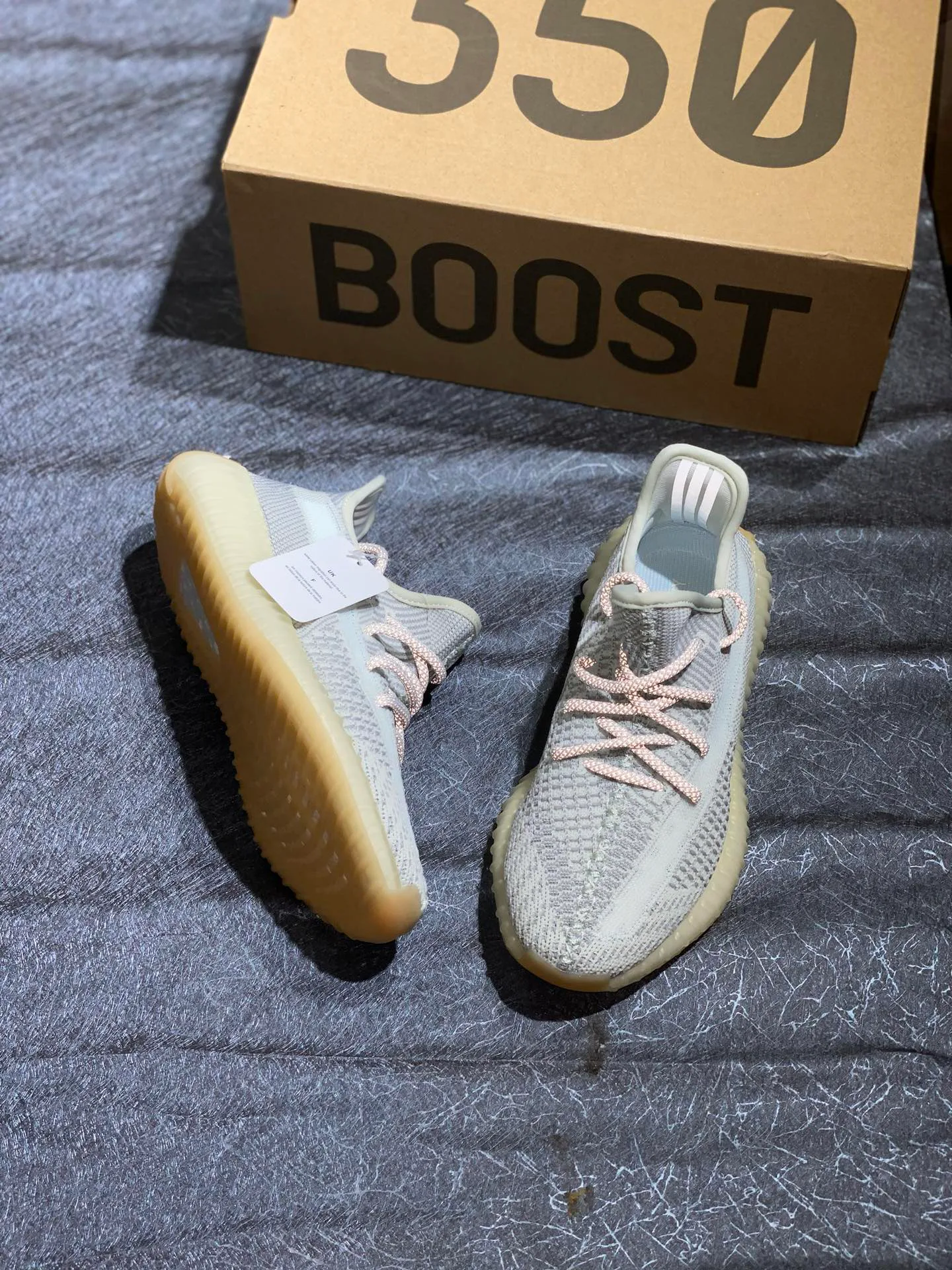 Кроссовки Женские Yeezy 17326257
