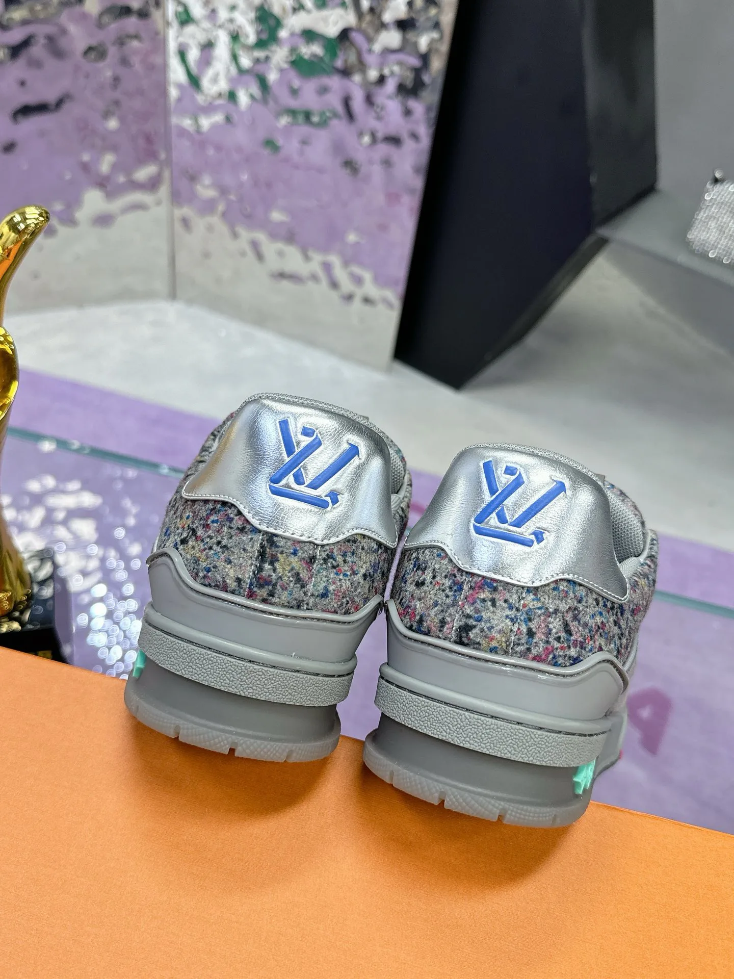 Кроссовки Женские Louis Vuitton 2652621