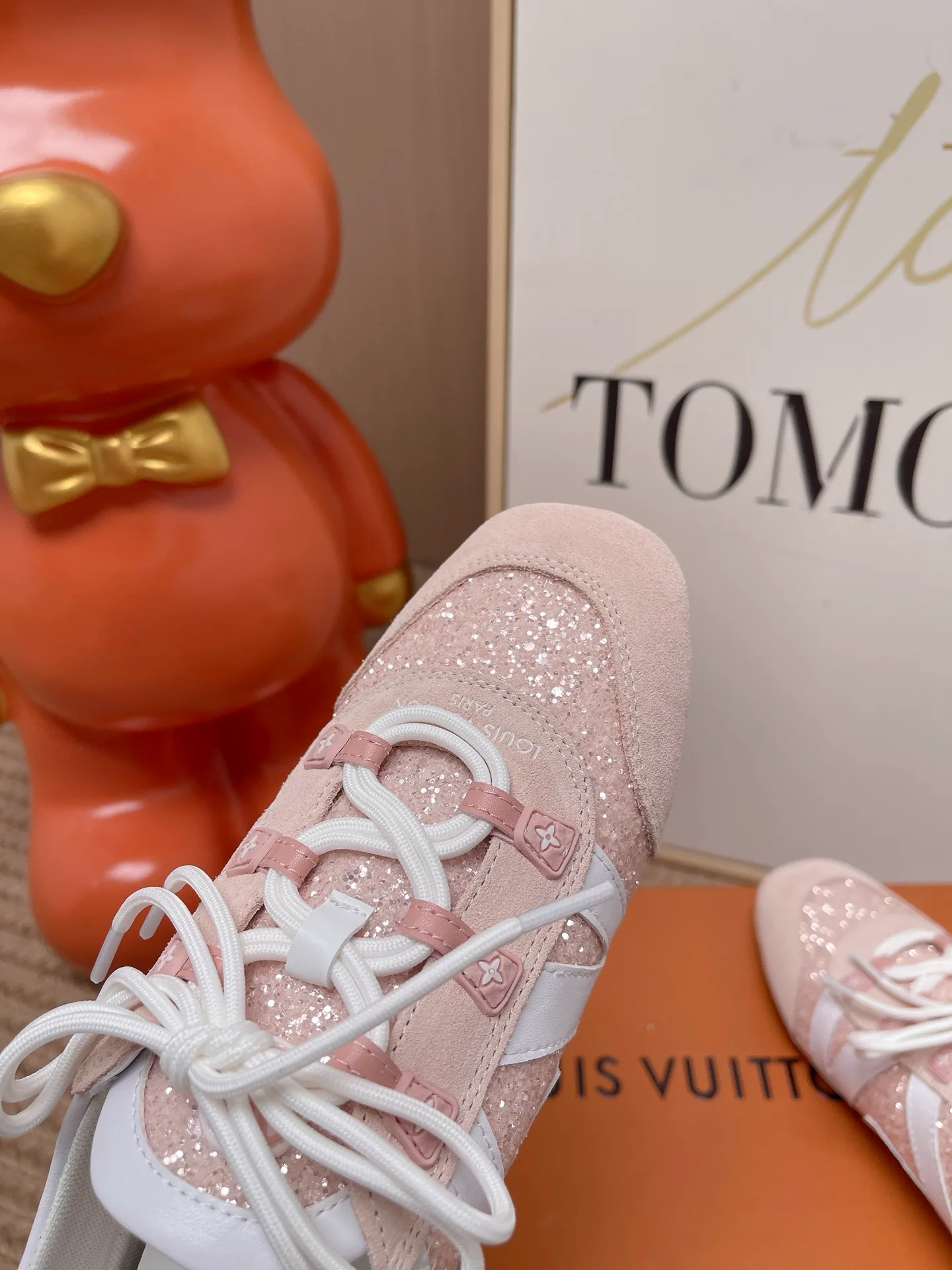 Кроссовки Женские Louis Vuitton 17571639